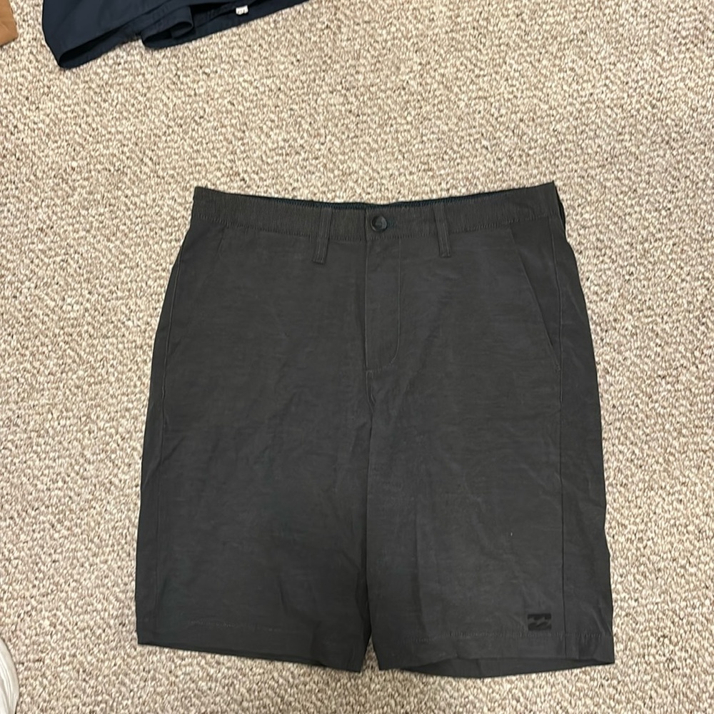 Men’s billabong crossfire shorts. Size 32.
